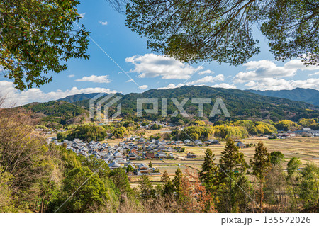 甘樫丘展望台からの景観　飛鳥歴史公園甘樫丘地区　奈良県明日香村 135572026