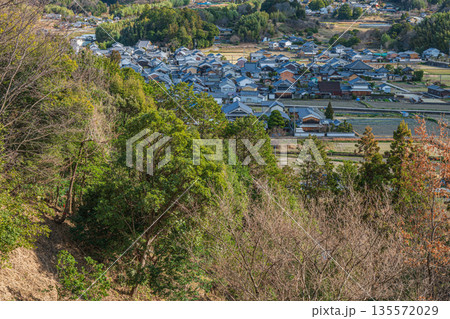 甘樫丘展望台からの景観 飛鳥歴史公園甘樫丘地区 奈良県明日香村 甘樫丘展望台からの景観 飛鳥歴史公園甘樫丘地区 奈良県明日香村 135572029