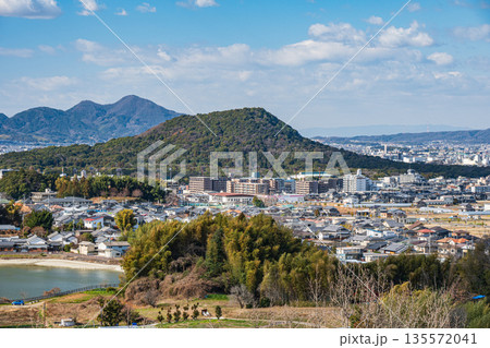 甘樫丘展望台からの景観 飛鳥歴史公園甘樫丘地区 奈良県明日香村 甘樫丘展望台からの景観 飛鳥歴史公園甘樫丘地区 奈良県明日香村 135572041