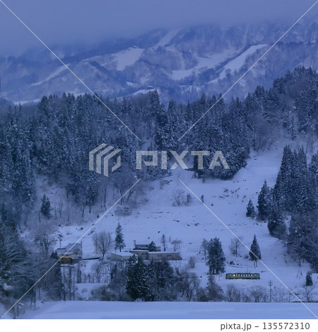 雪景色の飯山線 雪景色の飯山線 135572310