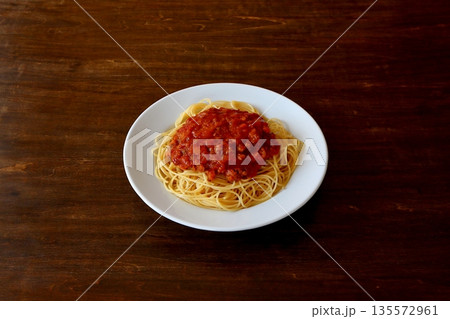 手作りミートソーススパゲッティ 手作りミートソーススパゲッティ 135572961