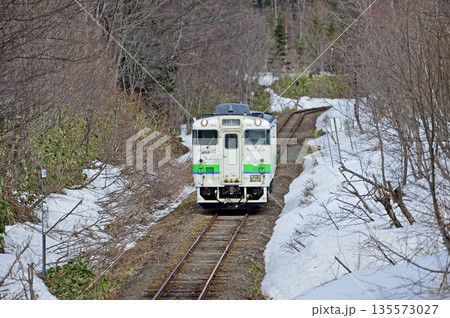 札沼線 豊ヶ岡 JR北海道 キハ40-402(苗穂) 札沼線 豊ヶ岡 JR北海道 キハ40-402(苗穂) 135573027