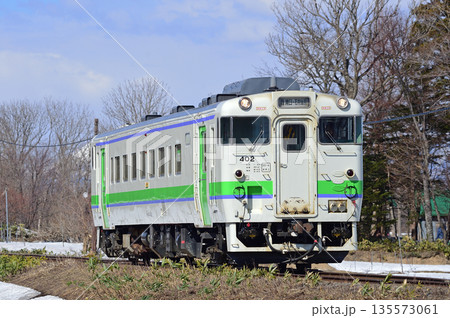 札沼線　豊ヶ岡－石狩月形　JR北海道　キハ40-402（苗穂） 135573061