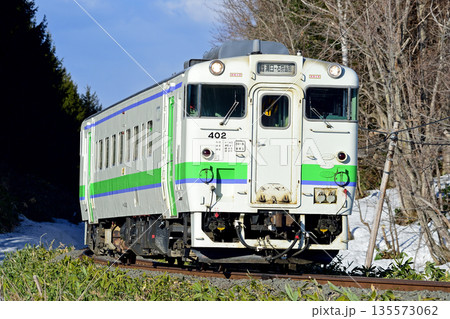 札沼線 豊ヶ岡-石狩月形 JR北海道 キハ40-402(苗穂) 札沼線 豊ヶ岡-石狩月形 JR北海道 キハ40-402(苗穂) 135573062