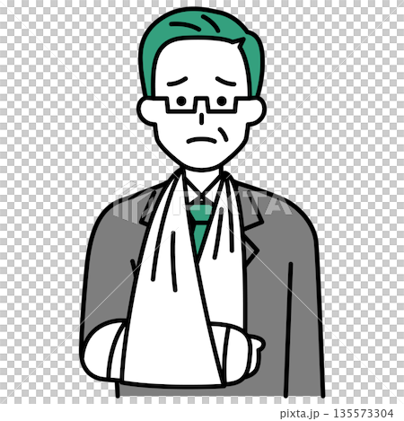 右腕を骨折している中年のスーツの男性 135573304