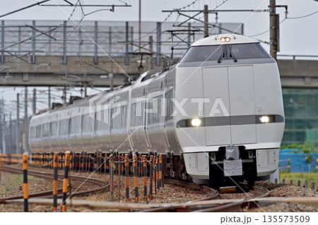 北陸本線 加賀笠間-美川 JR西日本 683系 N13編成(金沢) しらさぎ 北陸本線 加賀笠間-美川 JR西日本 683系 N13編成(金沢) しらさぎ 135573509