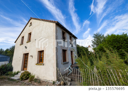 Bergnicourt, Rethel, Ardennes, Grand-Est, France, August, 28th, 2025, Peaceful countryside dwelling Bergnicourt, Rethel, Ardennes, Grand-Est, France, August, 28th, 2025, Peaceful countryside dwelling 135576695