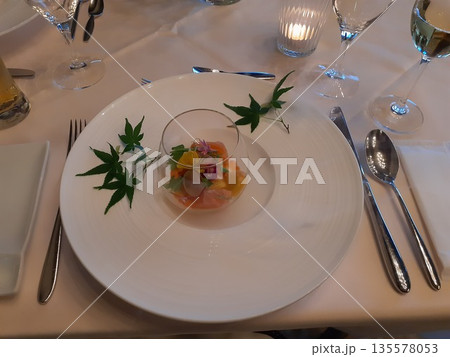 結婚式場でのご飯 135578053