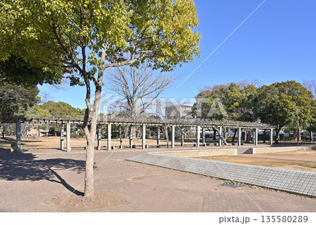 越谷散歩：浅間台第四公園　越谷市千間台西 135580289