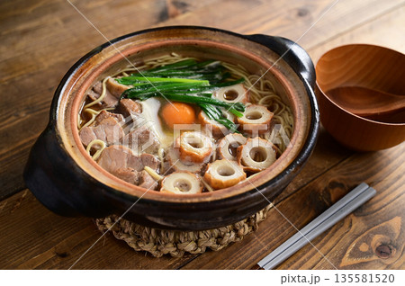鍋焼きラーメン 鍋焼きラーメン 135581520