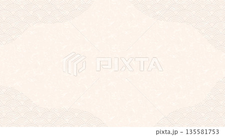 和紙テクスチャと青海波模様の液体シェイプを配置した和風ベクター背景 135581753