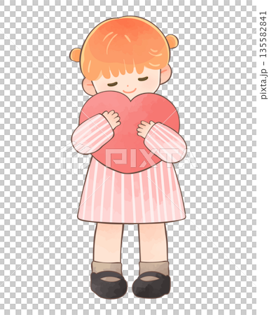 笑顔でハートを抱きしめる子ども　女の子 135582841