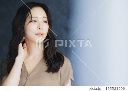 女性のポートレート 女性のポートレート 135583906