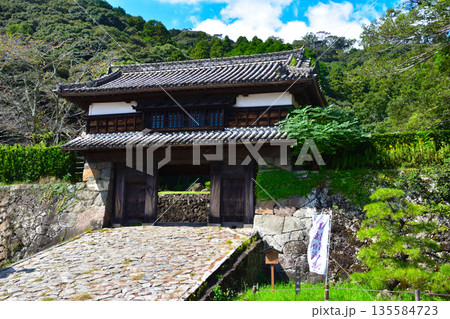 佐伯城　三の丸櫓門 135584723