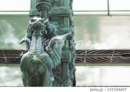 日本橋の麒麟像 135584807