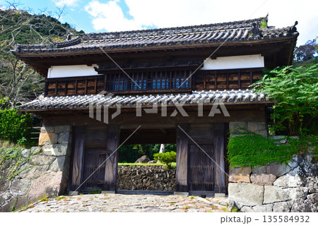 佐伯城　三の丸櫓門 135584932