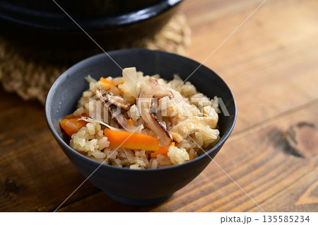 松茸ご飯 松茸ご飯 135585234