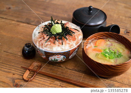 わさび飯とみそ汁 わさび飯とみそ汁 135585278