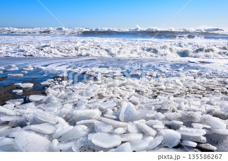 北海道 大津海岸 ジュエリーアイス 北海道 大津海岸 ジュエリーアイス 135586267