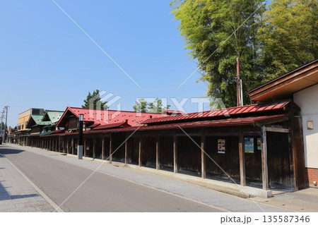 青森 黒石 重伝建地区の古い街並み(高橋家住宅) 青森 黒石 重伝建地区の古い街並み(高橋家住宅) 135587346