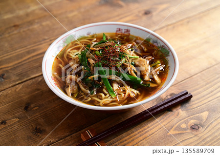 ニラキノコラーメン ニラキノコラーメン 135589709