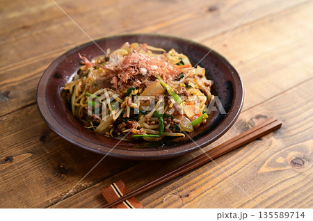 ひき肉ソース焼きそば 135589714