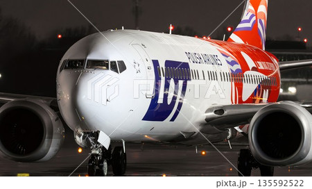 LOT B737-800夜間 飛行準備 LOT B737-800夜間 飛行準備 135592522