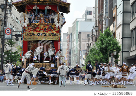 京都　祇園祭　山鉾巡行 長刀鉾 135596869