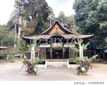 見応えのある油日神社の本殿 見応えのある油日神社の本殿 135600365