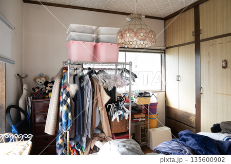 洋服などを置いた部屋 洋服などを置いた部屋 135600902