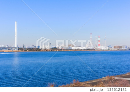 東京都江戸川区荒川河口付近2026年1月 東京都江戸川区荒川河口付近2026年1月 135612181