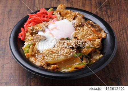 プルコギ丼 135612402