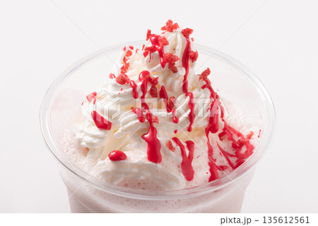 ストロベリー　フラペチーノ　 135612561