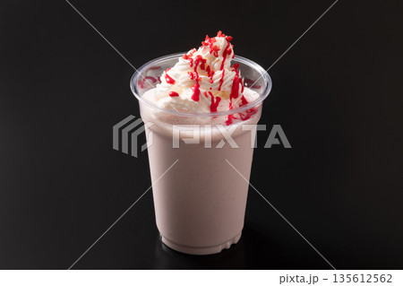 ストロベリー フラペチーノ ストロベリー フラペチーノ 135612562