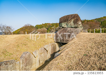 石舞台古墳　奈良県明日香村 135613955