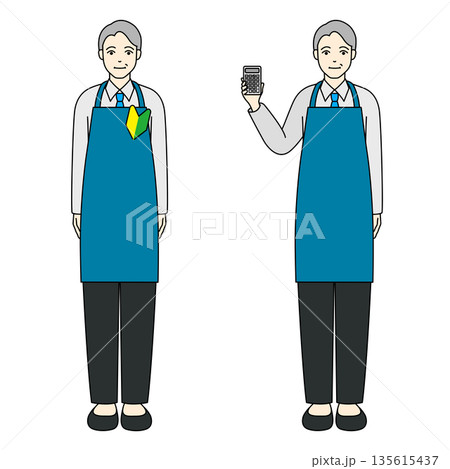 初心者マークを付け電卓を持って案内するエプロンのシニア男性 135615437