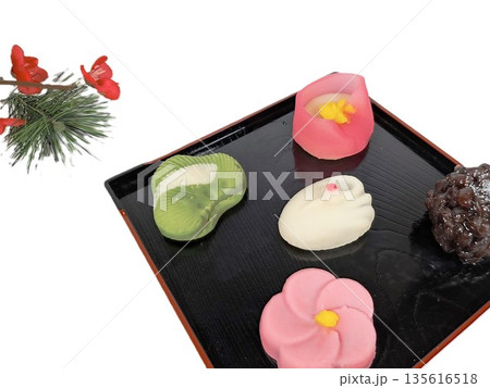 季節の和菓子 季節の和菓子 135616518