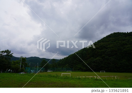 サッカーボール 135621891