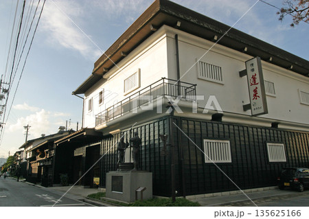 飛騨古川・瀬戸川と白壁土蔵街 飛騨古川・瀬戸川と白壁土蔵街 135625166