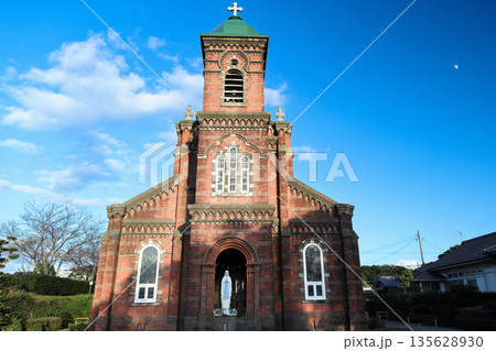 長崎県平戸の田平天主堂 135628930