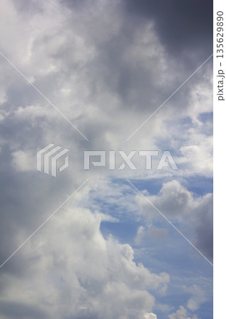 It's a sky with beautiful clouds. 135629890