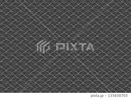 Seamless Japanese pattern [Seigaiha] 135630703