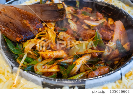 Sizzling Korean Spicy Chicken with Vegetables and Cheese Sizzling Korean Spicy Chicken with Vegetables and Cheese 135636602