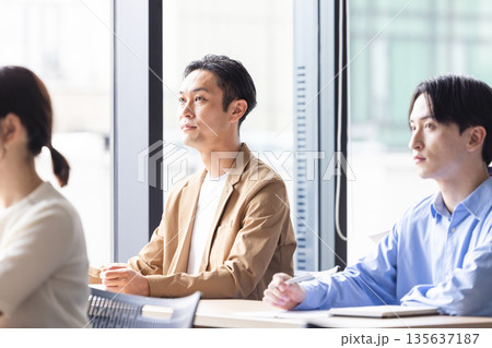 ビジネスパーソン ビジネスパーソン 135637187