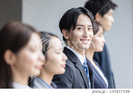ビジネスパーソン ビジネスパーソン 135637199