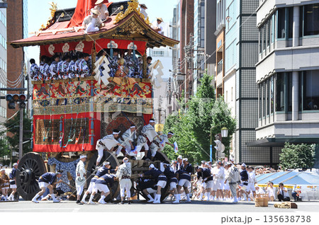 京都　祇園祭　山鉾巡行 長刀鉾 135638738