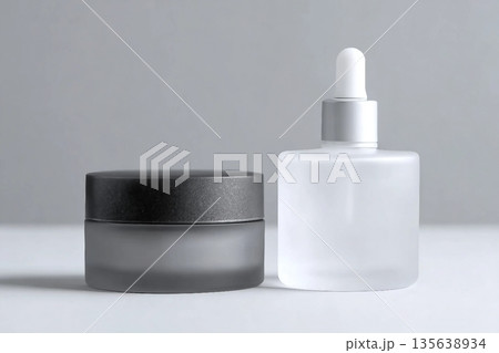 a gray background cosmetic container set 135638934
