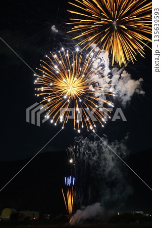 信州・戸倉上山田温泉 夏の花火大会（新作花火） 135639593