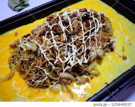 焼きそばの調理 屋台 焼きそばの調理 屋台 135640037