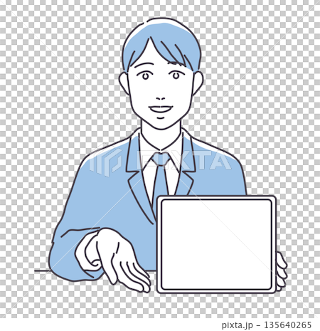 一名身穿西裝的男子一邊說一邊展示平板電腦 135640265